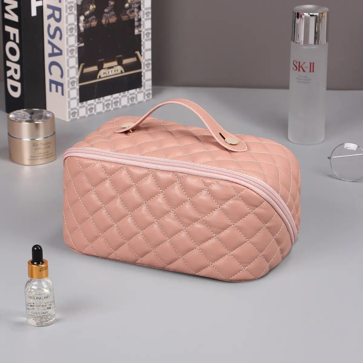 Large Capacity Checkered Travel Cosmetic Bag